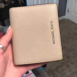Michael Kors Jet Set wallet